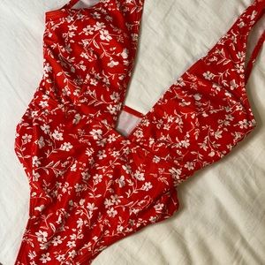 Zaful: One Piece Bathing Suit